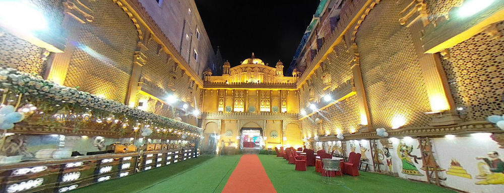 Royal Palace & Hotel